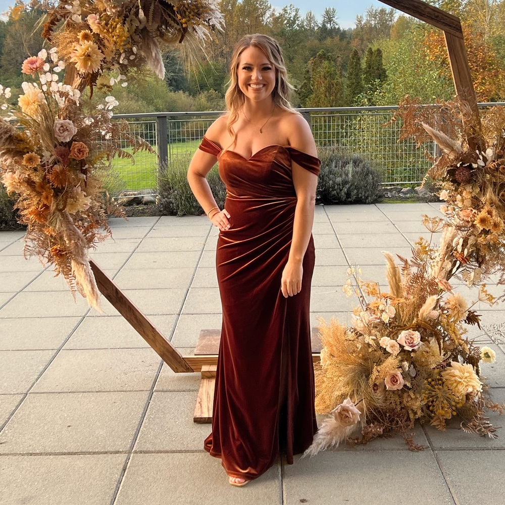 Revelry - Ariel Convertible Velvet Dress - Rust